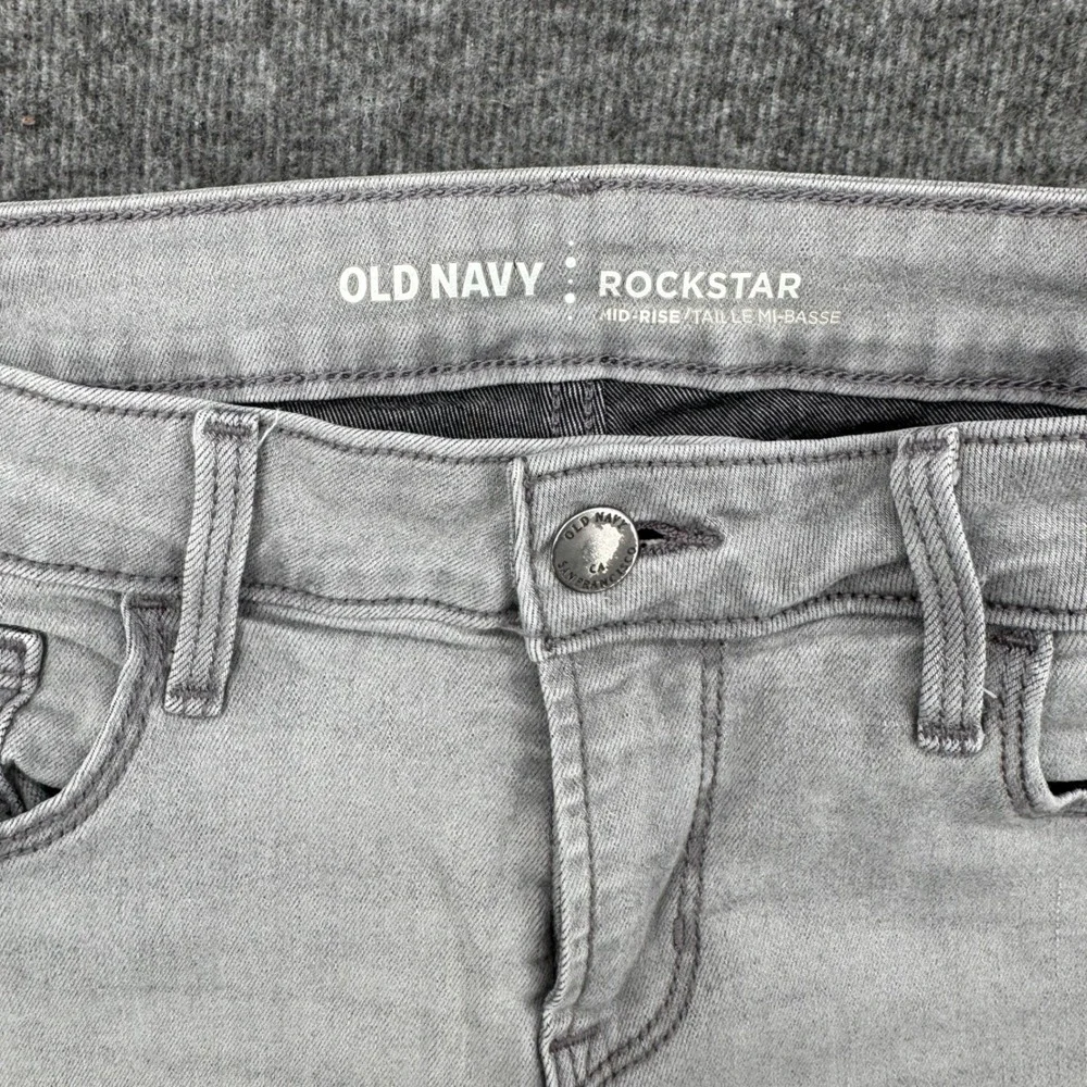 Old Navy Rockstar Mid Rise Skinny Jeans Light Gray Denim Women Size 6  Casual